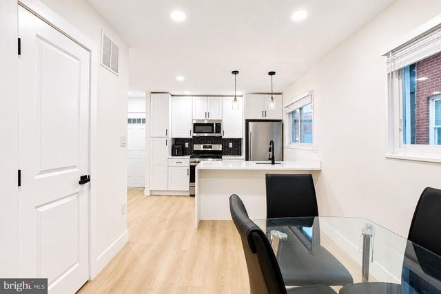 1237 EMERSON ST NE, Washington, DC 20017
