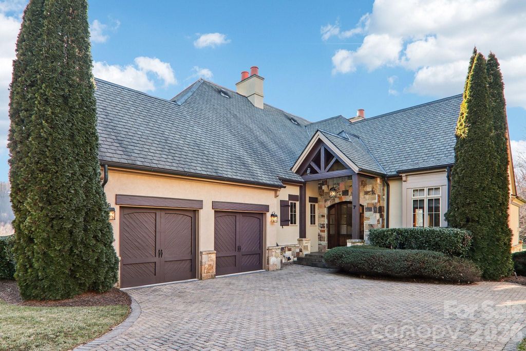 7 Chedworth Way, Arden, NC 28704