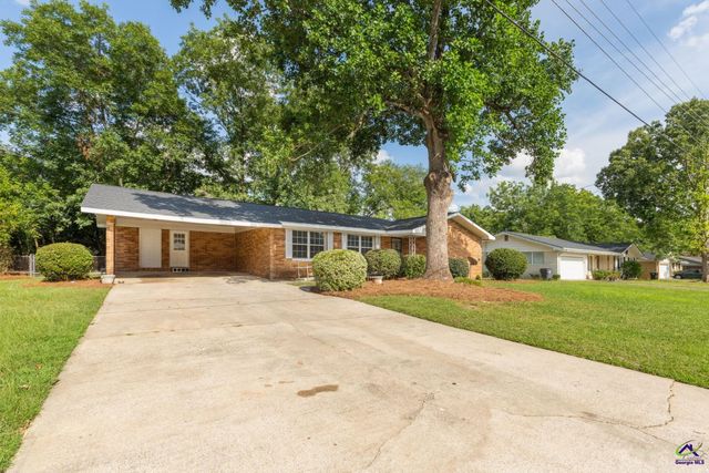 608 Meadow Ridge Drive, Warner Robins, GA 31093