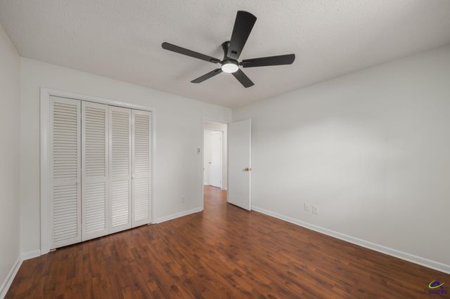 608 Meadow Ridge Drive, Warner Robins, GA 31093