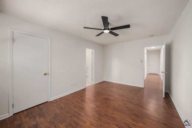 608 Meadow Ridge Drive, Warner Robins, GA 31093