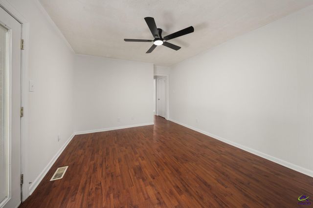 608 Meadow Ridge Drive, Warner Robins, GA 31093