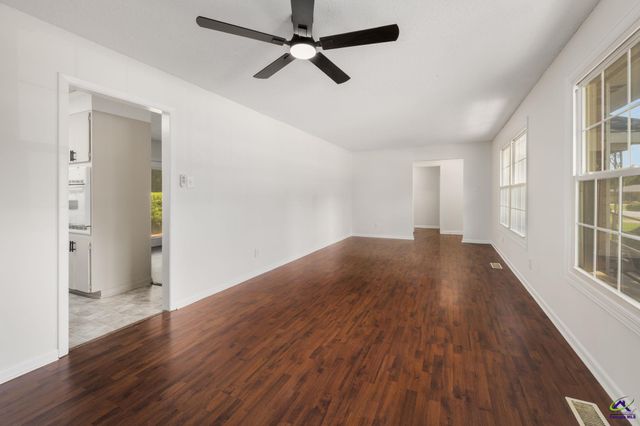 608 Meadow Ridge Drive, Warner Robins, GA 31093