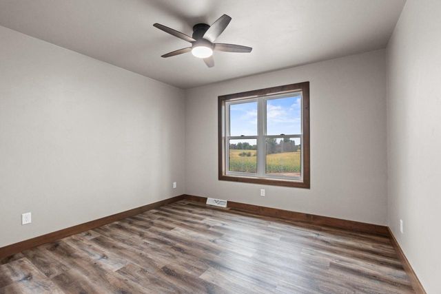 3869 VAN LANEN ROAD, Green Bay, WI 54311