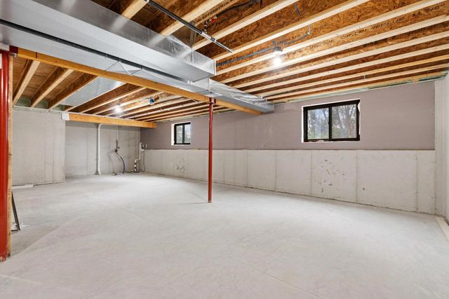 3869 VAN LANEN ROAD, Green Bay, WI 54311