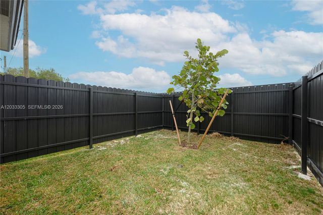 18690 SW 136th Court 3, Miami, FL 33177