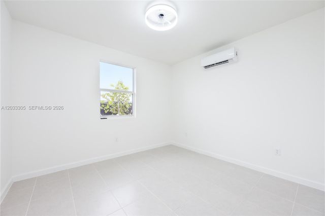 18690 SW 136th Court 3, Miami, FL 33177