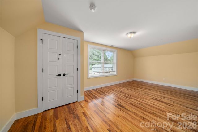 73 Downing Street, Asheville, NC 28806