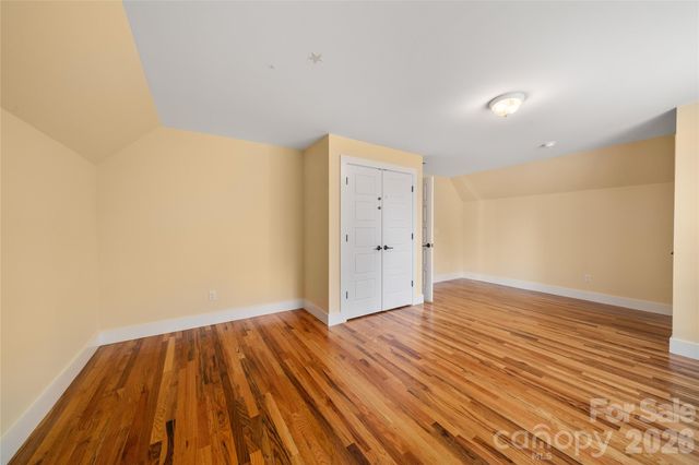 73 Downing Street, Asheville, NC 28806