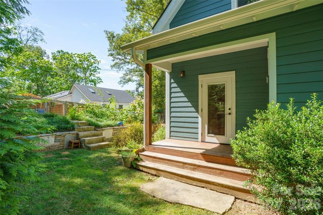 73 Downing Street, Asheville, NC 28806