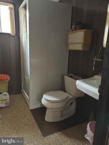 5145 CRESCO DR, Pocono Lake, PA 18347