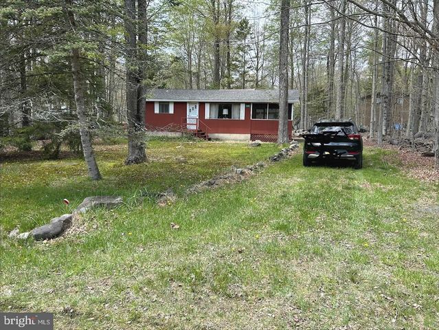 5145 CRESCO DR, Pocono Lake, PA 18347