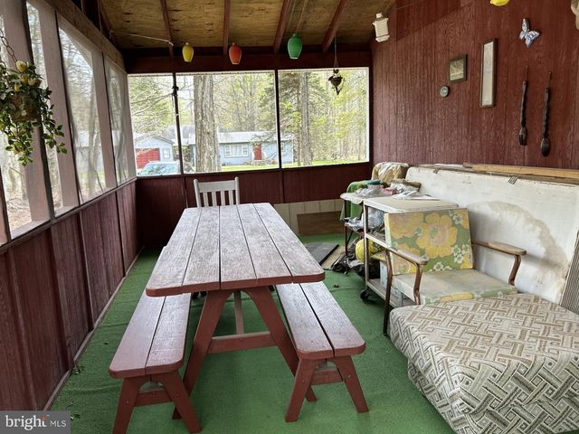 5145 CRESCO DR, Pocono Lake, PA 18347