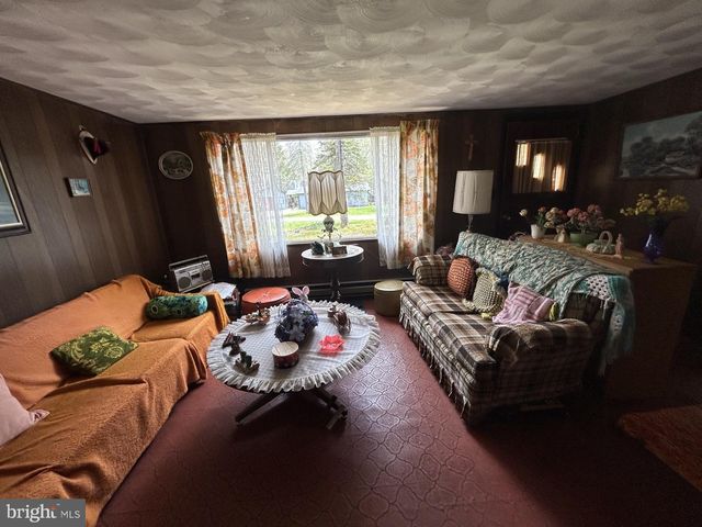 5145 CRESCO DR, Pocono Lake, PA 18347