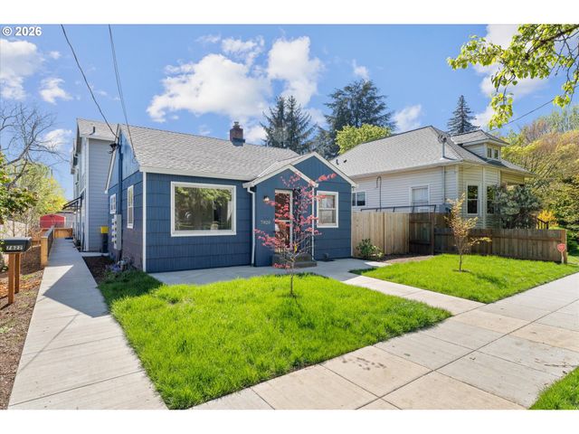 7820 Se SALMON St, Portland, OR 97215