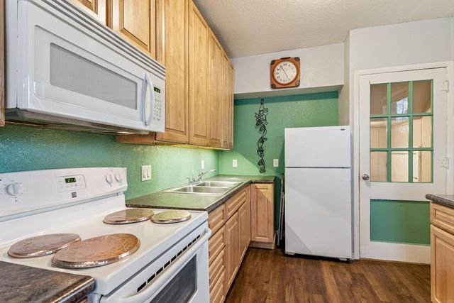 1162 Kern Street, Waterloo, IA 50703