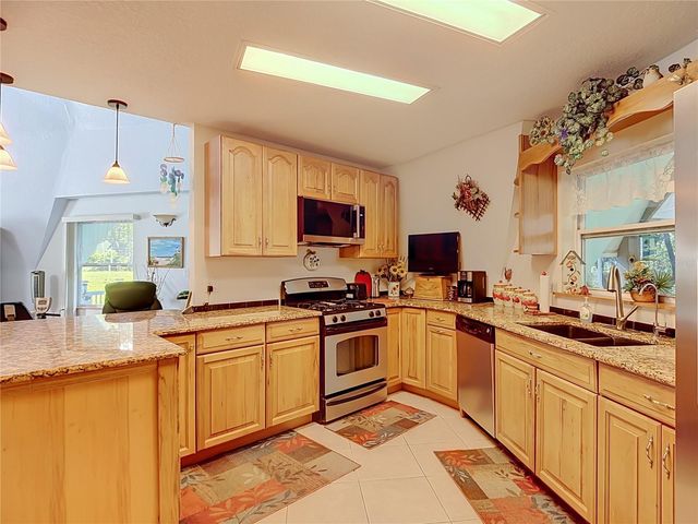 2320 BOGAERT ROAD, Dover, FL 33527