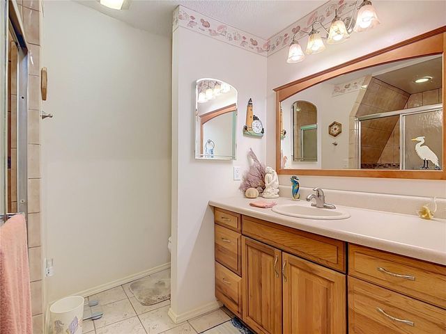 2320 BOGAERT ROAD, Dover, FL 33527