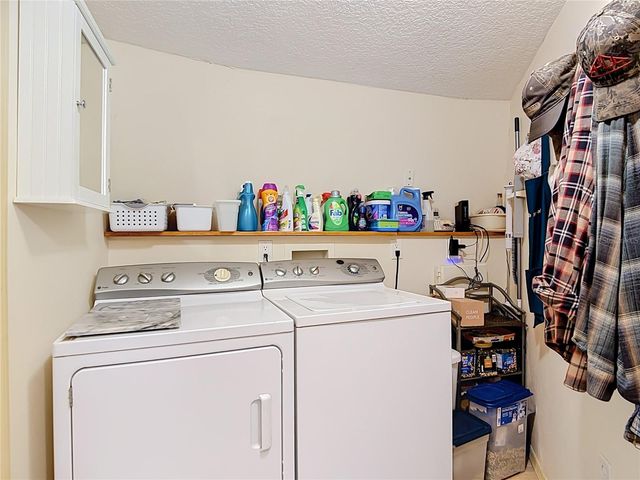 2320 BOGAERT ROAD, Dover, FL 33527