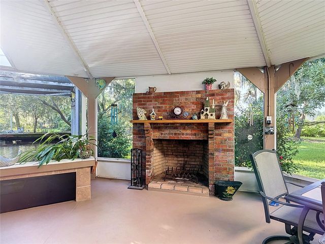 2320 BOGAERT ROAD, Dover, FL 33527