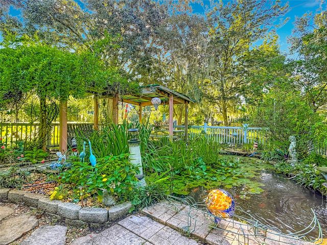 2320 BOGAERT ROAD, Dover, FL 33527