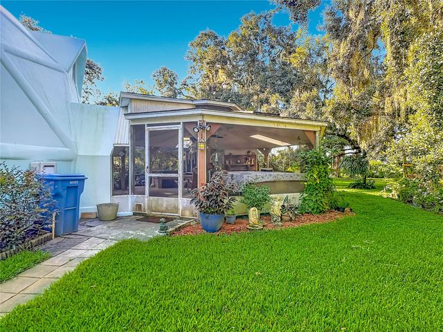 2320 BOGAERT ROAD, Dover, FL 33527