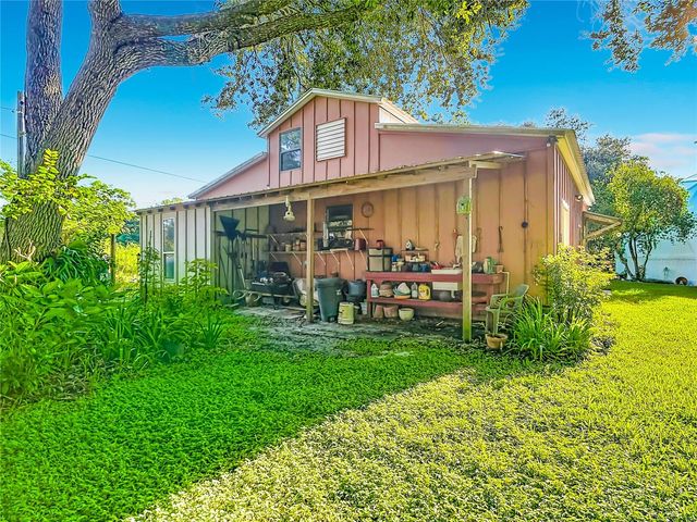 2320 BOGAERT ROAD, Dover, FL 33527
