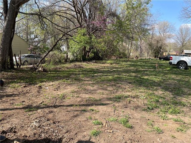 7814 E 86th Street, Raytown, MO 64138