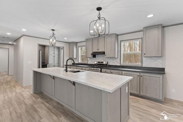 8575 N Rollin Hwy Highway, Woodstock Twp, MI 49220