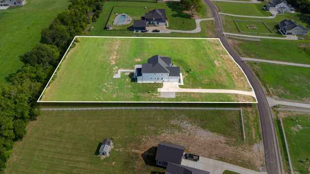 332 Woodbine Rd, Gallatin, TN 37066