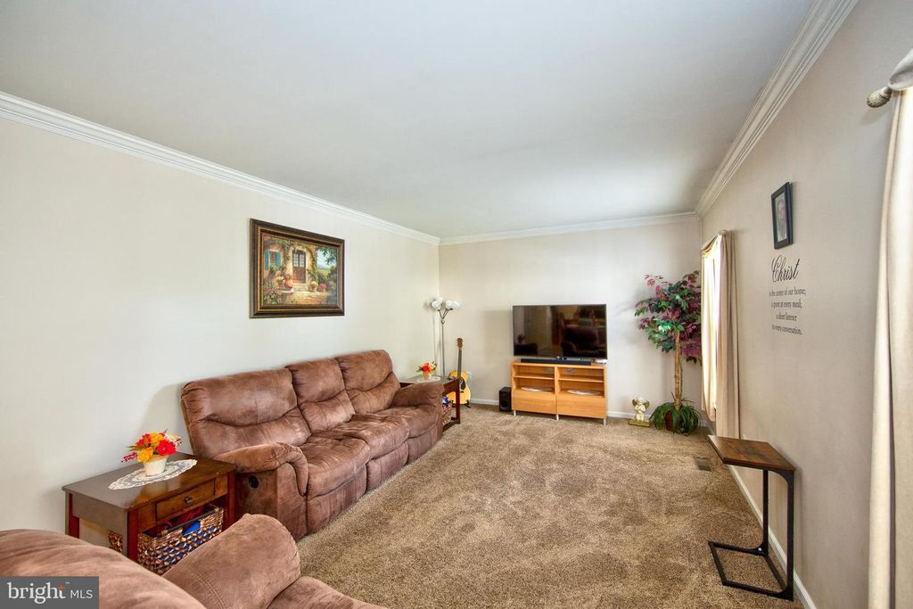 Image 14 of property listing at 588 FELIX CT, Bel Air, MD 21014