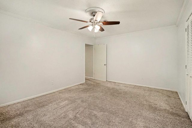 915 Merriman Court Court, Friendswood, TX 77546