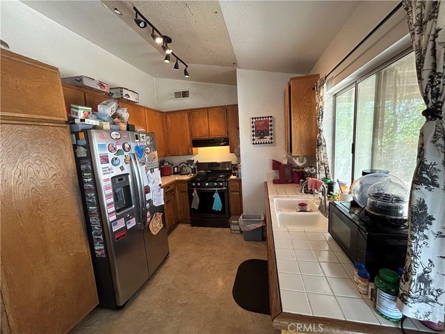 11625 Topaz, Victorville, CA 92392