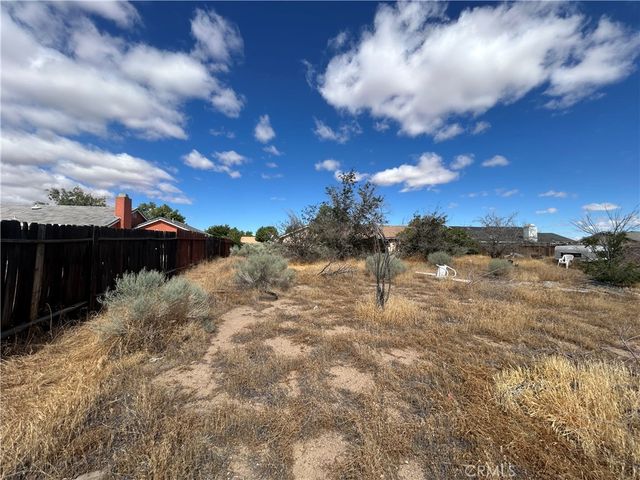 11625 Topaz, Victorville, CA 92392
