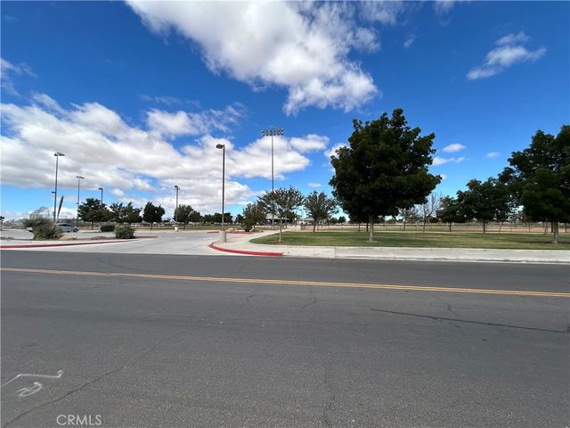 11625 Topaz, Victorville, CA 92392