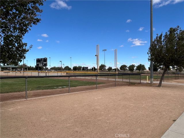 11625 Topaz, Victorville, CA 92392