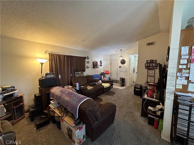 11625 Topaz, Victorville, CA 92392