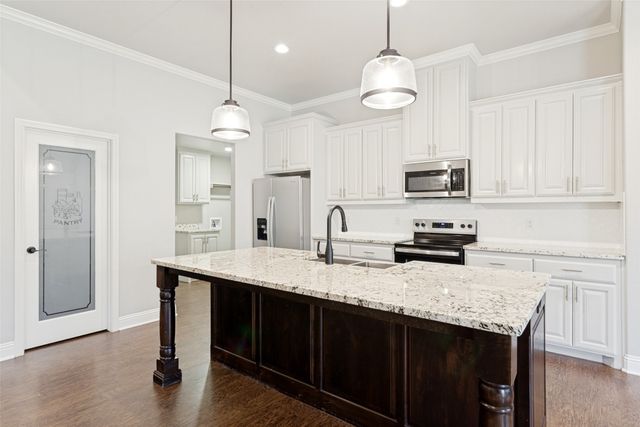118 Treys Way, Godley, TX 76044