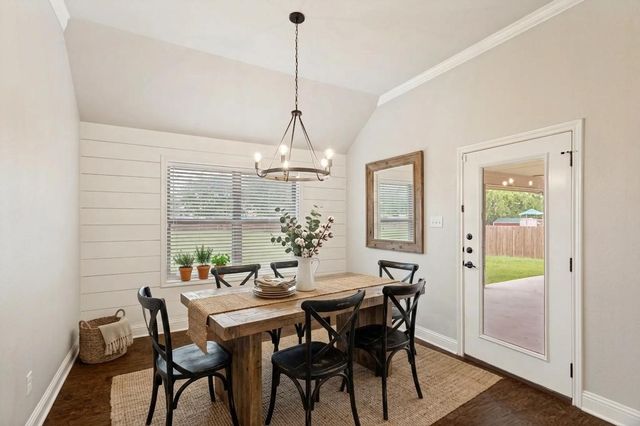 118 Treys Way, Godley, TX 76044