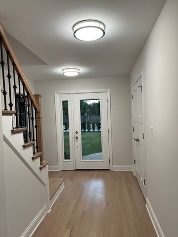 1106 Waukegan Road, Deerfield, IL 60015