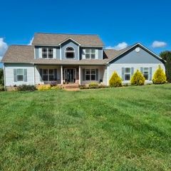 610 Rolling Meadows Ln, Rickman, TN 38580
