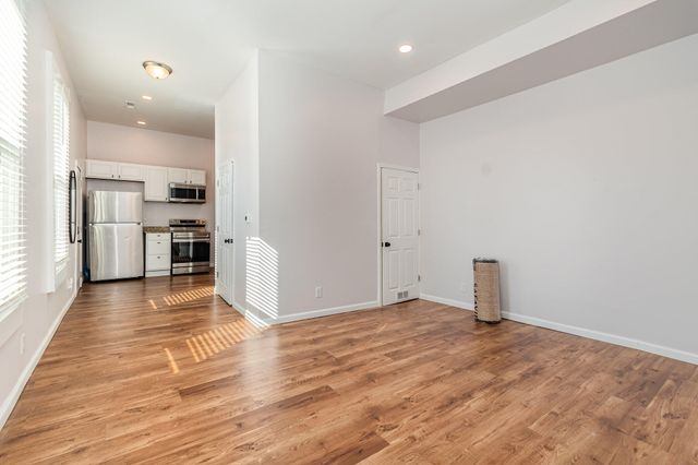 117 W 10th Street, Newport, KY 41071