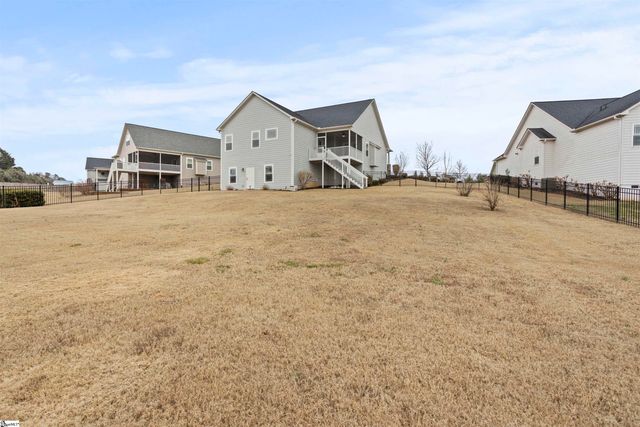 212 Kirklen Lane, Taylors, SC 29687