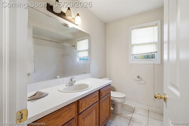 21527 N Tangel Drive, Macomb, MI 48044