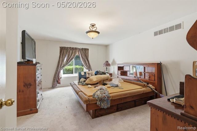 21527 N Tangel Drive, Macomb, MI 48044