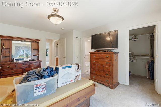 21527 N Tangel Drive, Macomb, MI 48044