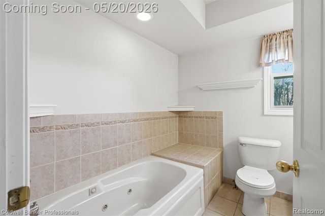 21527 N Tangel Drive, Macomb, MI 48044