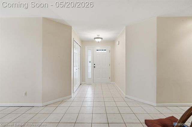 21527 N Tangel Drive, Macomb, MI 48044