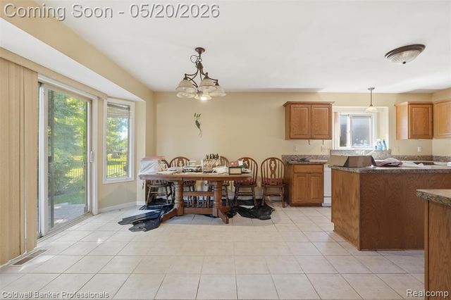 21527 N Tangel Drive, Macomb, MI 48044