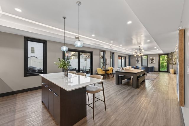 656 Saratoga 212, Boston, MA 02128